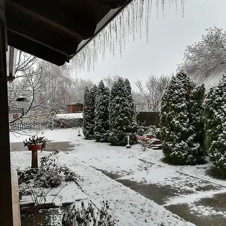 Holt-tisza Vendeghaz 3* Szeged